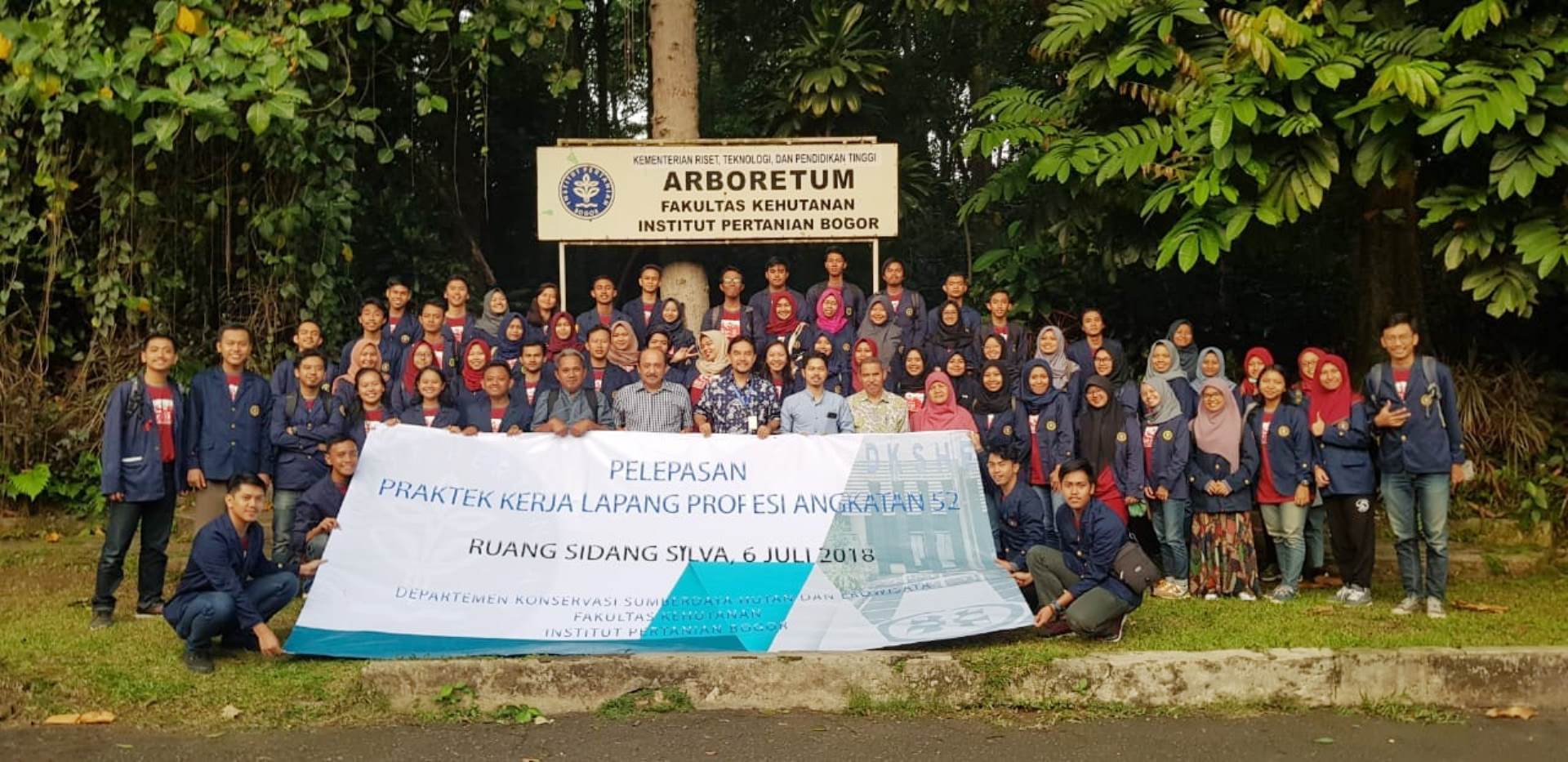 Pelepasan Praktek Kerja Lapang Profesi (PKLP) Angkatan E52 (2015)